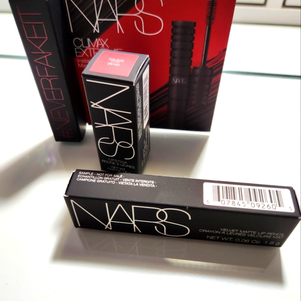 NARS Bundle